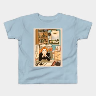 The skeptical Dana Scully in the Mulder s office Kids T-Shirt